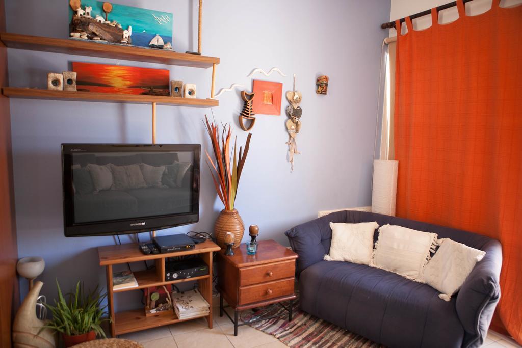 Aquarian Beachfront Apartment Ларнака Екстериор снимка